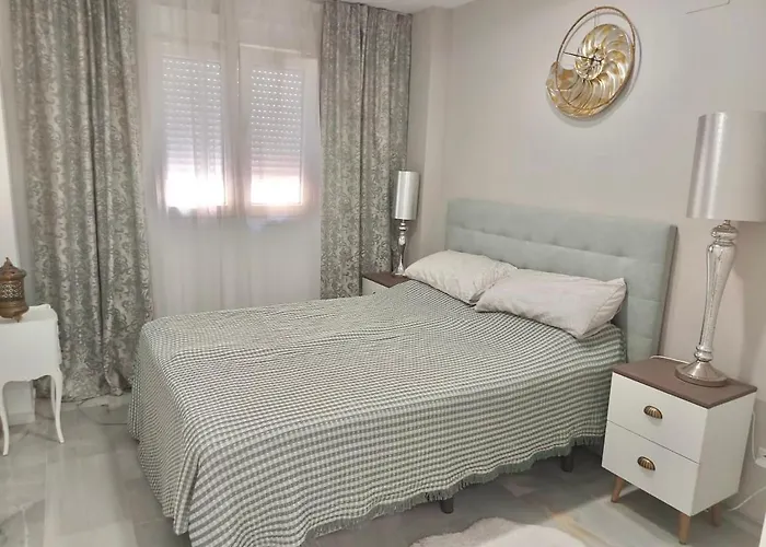 Apartmán 2 Bedroom Beachfront In Estepona, Malaga. Estepona