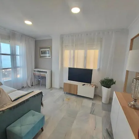 2 Bedroom Beachfront In Estepona, Malaga. Appartement Estepona