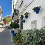 2 Bedroom Beachfront In Estepona, Malaga. Apartamento Estepona